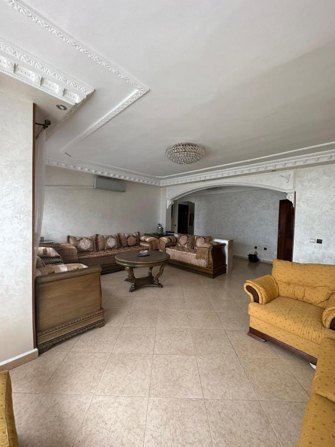 Vaste Appartement Au Centre De Tétouan Exterior foto